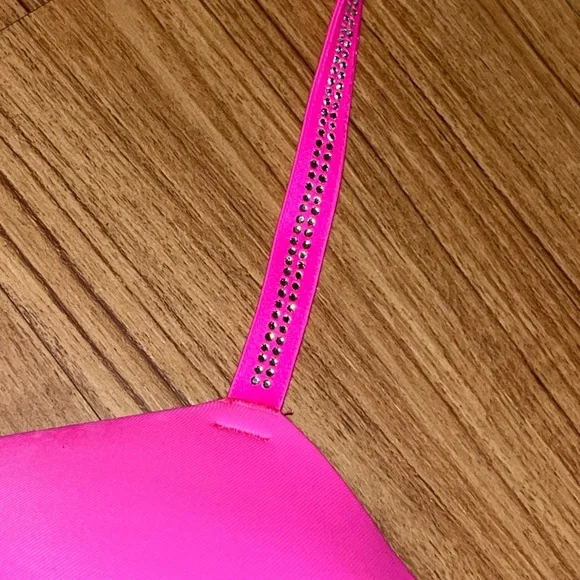 Lot of 5 Victoria's Secret Pink and Multicolor Bra Collection PreOwned - Picture 16 of 16